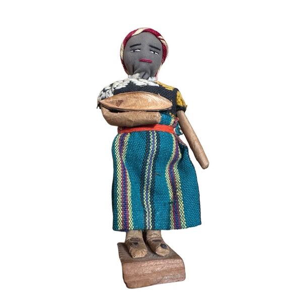 Two Folk Peru Handmade Fabric Dolls Peruvian Artist - Picture 6 of 13